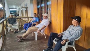 Usai Blusukan di Desa Wisata Torosiaje, Saipul-Iwan Siliturahmi di Kediaman Mikson Yapanto
