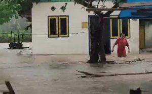 3.852 Warga Terdampak Usai Banjir Terjang 2 Kecamatan Paguat-Dengilo
