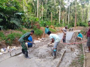 Kodim 1304/Gorontalo Bangun Akses Jalan Pinogu Bone Bolango