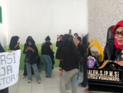 Menolak Di-reshuffle, Diduga Oknum Dekan Fakultas Teknik Gerakkan Mahasiswa untuk Demo