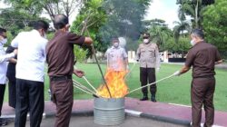 Kejari Pohuwato Musnahkan Barang Bukti 48 Perkara Inkracht